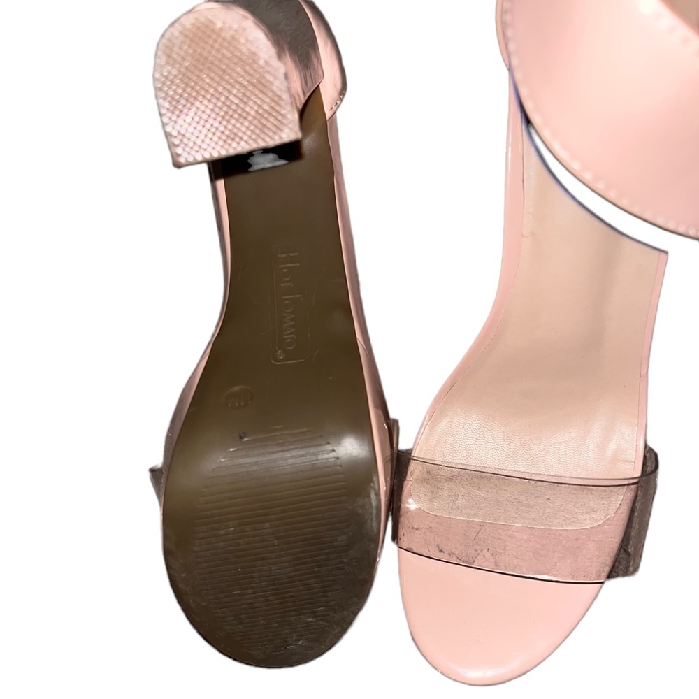 Heels - Picture 2 of 3
